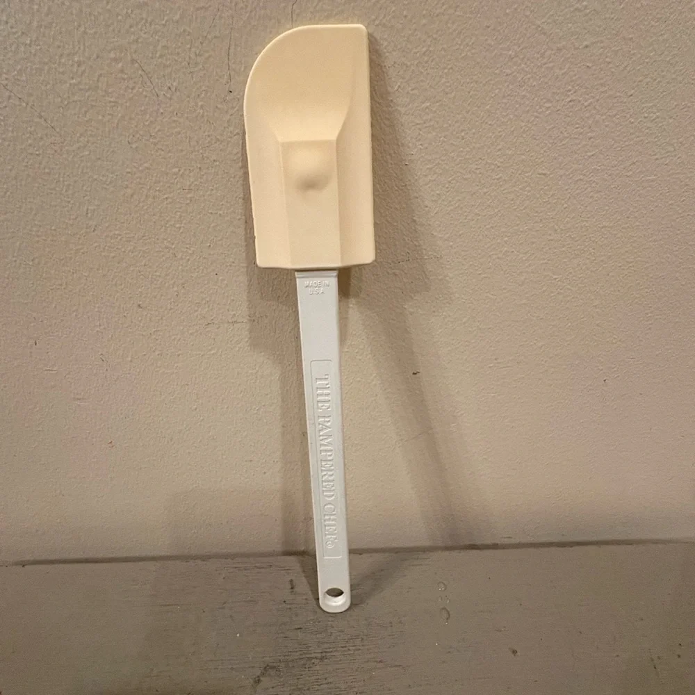 Pampered Chef Classic Silicone Scraper